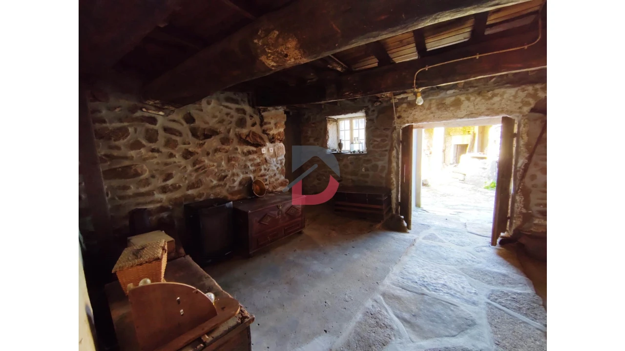 Moradia T2 para Venda em Vale da Mula Foto 22