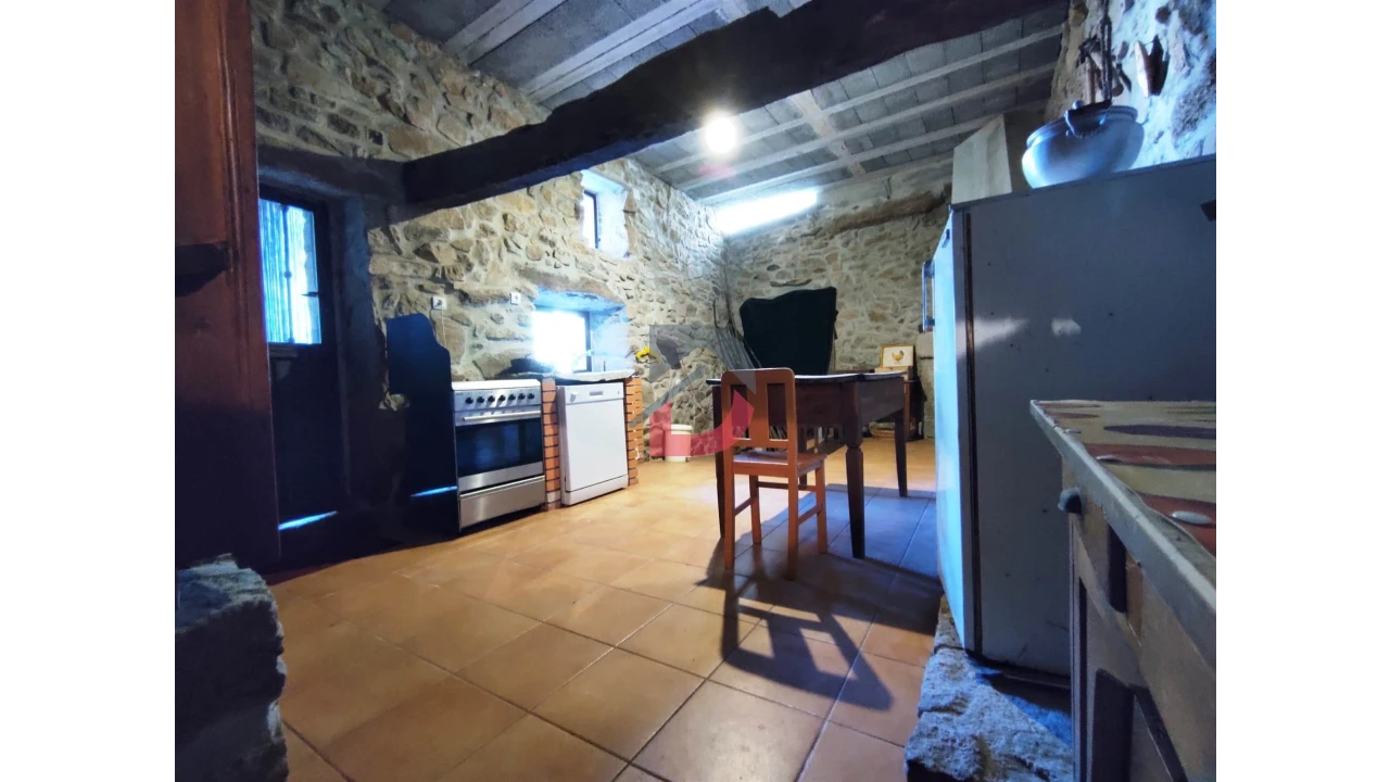 Moradia T2 para Venda em Vale da Mula Foto 17