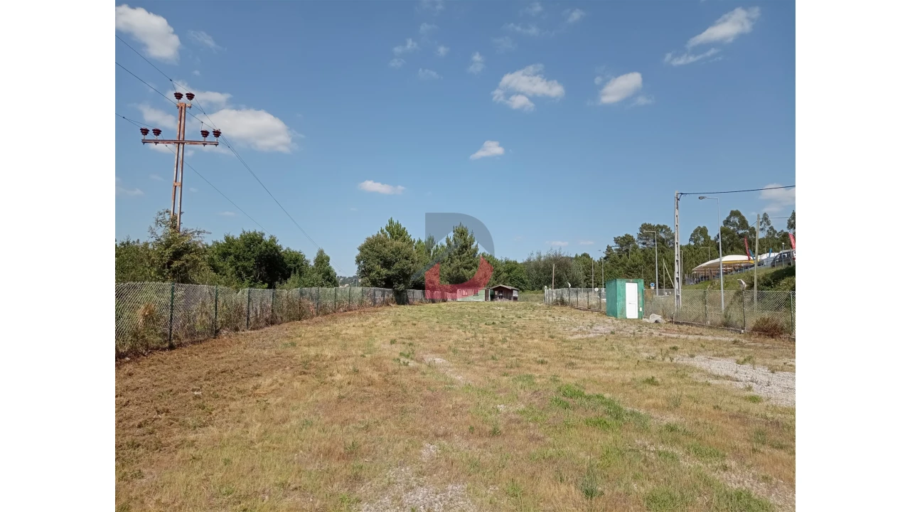 Terreno para Arrendamento em Castro Daire Foto 5