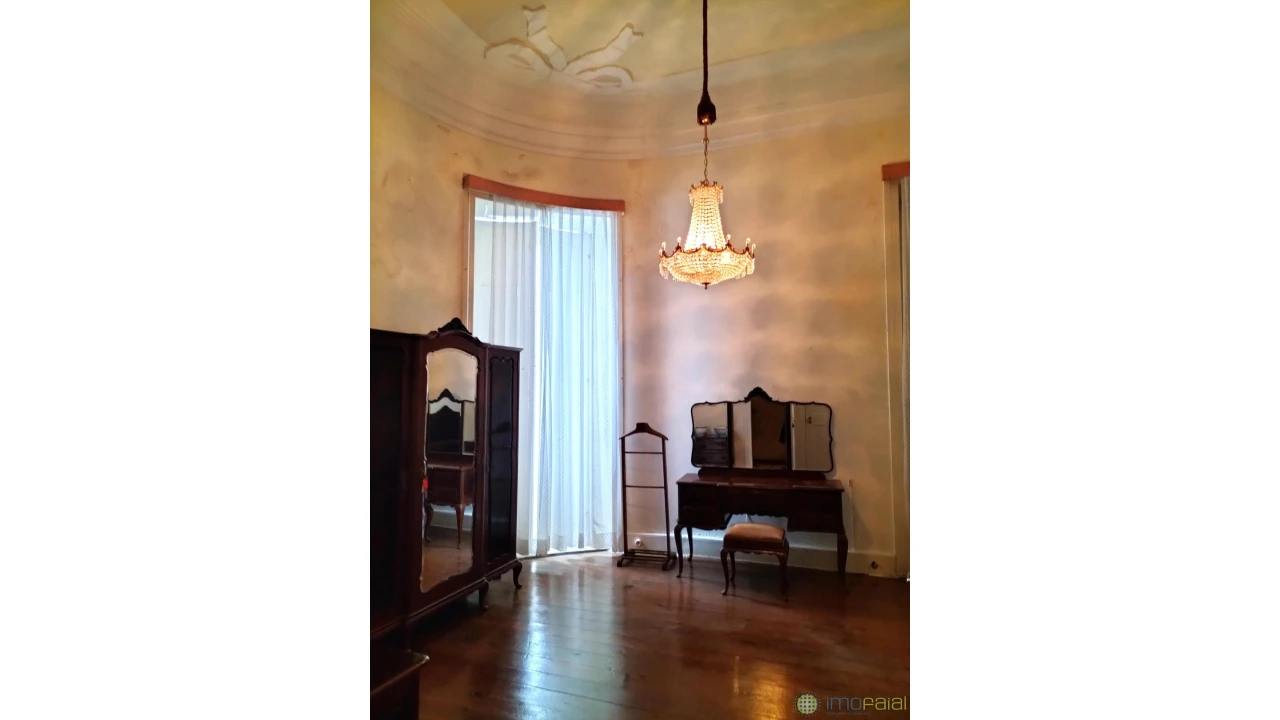 Moradia T5 para Venda em Horta (Matriz) Foto 24