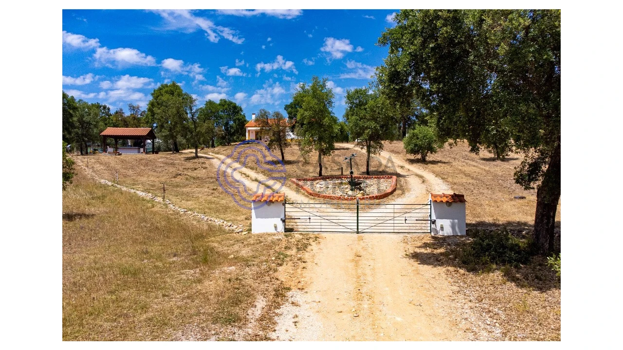 Quinta T3 para Venda em São Facundo e Vale das Mós Foto 11