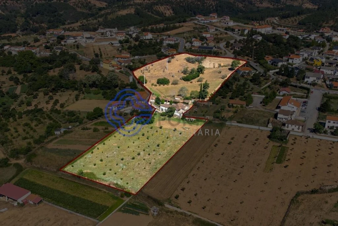 Quinta T4 para Venda em Carrazedo de Montenegro e Curros Foto 82