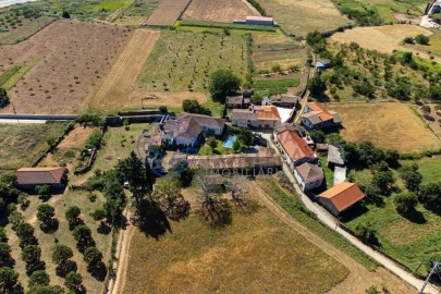 Quinta T4 para Venda em Carrazedo de Montenegro e Curros