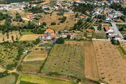 Quinta T4 para Venda em Carrazedo de Montenegro e Curros