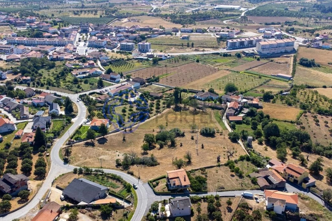 Quinta T4 para Venda em Carrazedo de Montenegro e Curros Foto 79