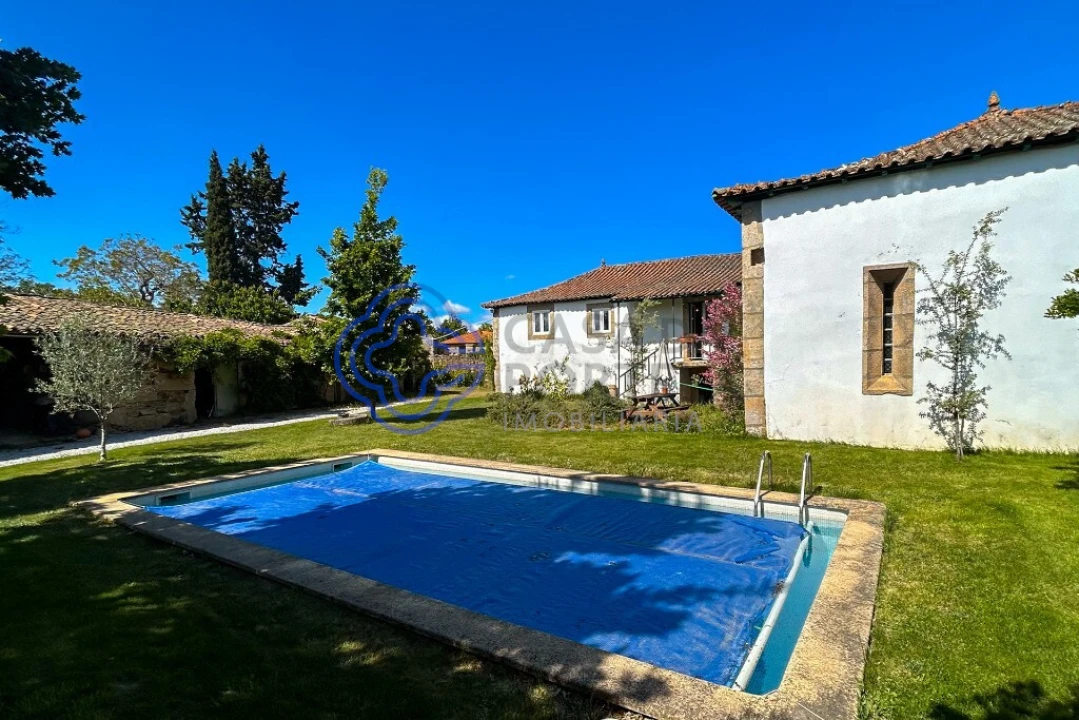 Quinta T4 para Venda em Carrazedo de Montenegro e Curros Foto 1