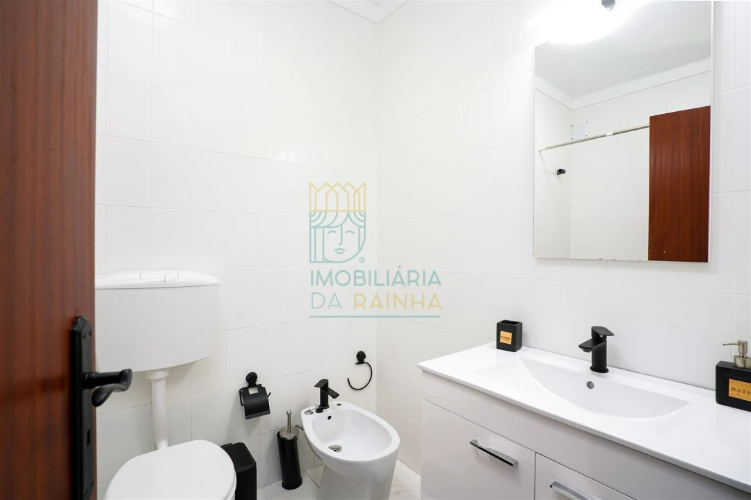 Apartamento T2 para Arrendamento em Foz do Arelho Foto 10