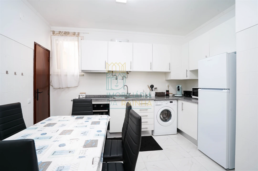 Apartamento T2 para Arrendamento em Foz do Arelho Foto 6