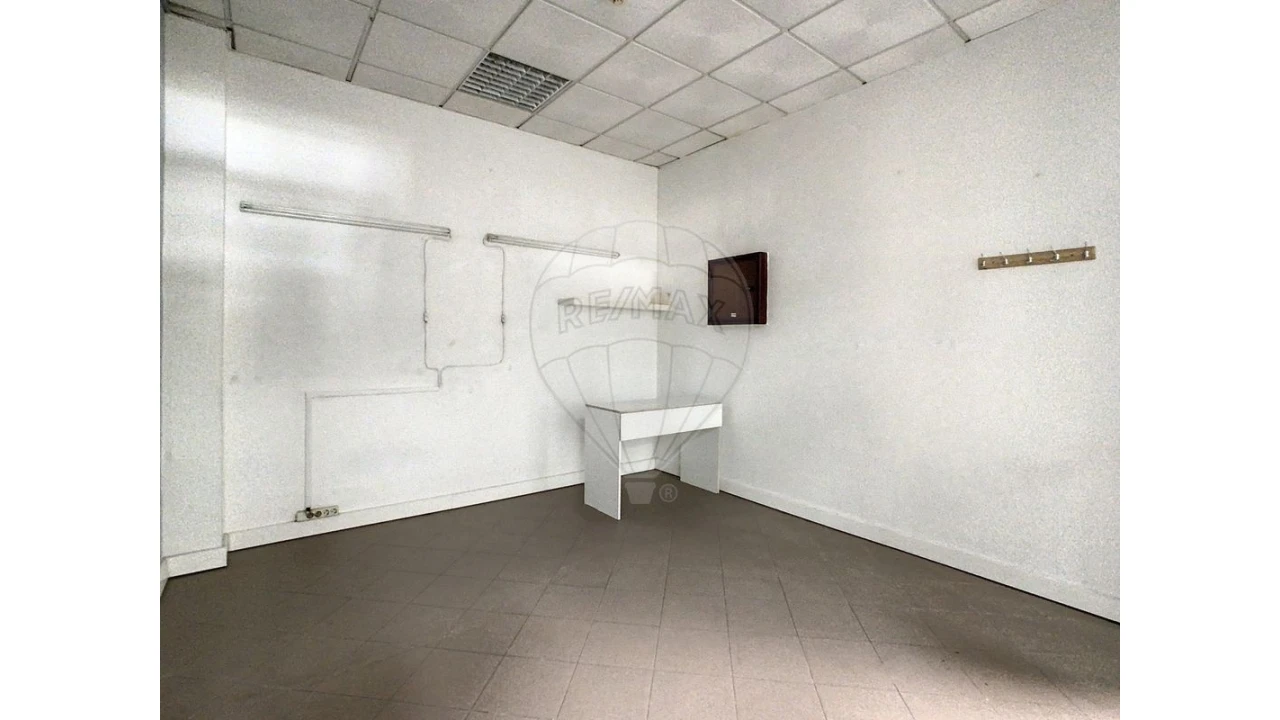 Loja para Venda em Agualva e Mira-Sintra Foto 9