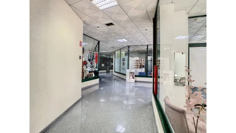 Loja para Venda em Agualva e Mira-Sintra