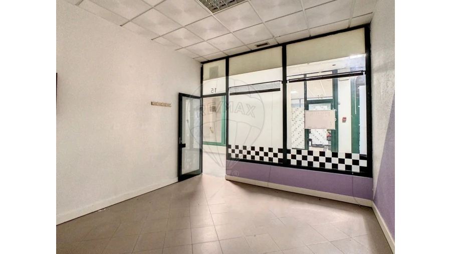 Loja para Venda em Agualva e Mira-Sintra Foto 11