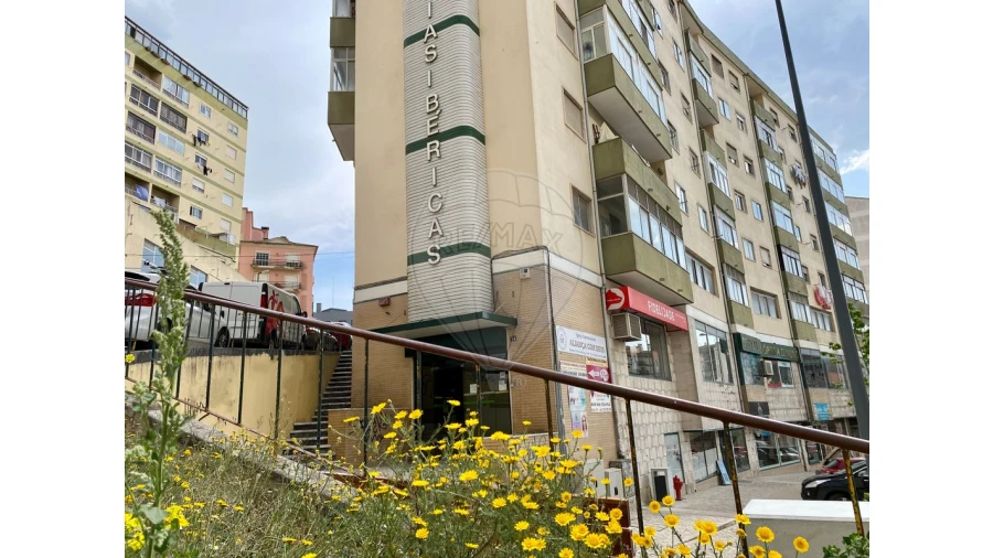 Loja para Venda em Agualva e Mira-Sintra Foto 1