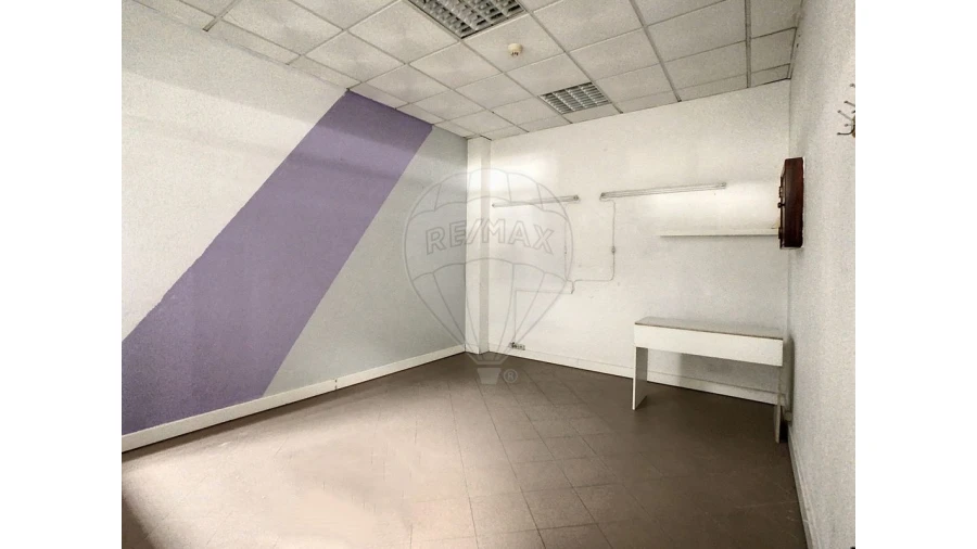 Loja para Venda em Agualva e Mira-Sintra Foto 12