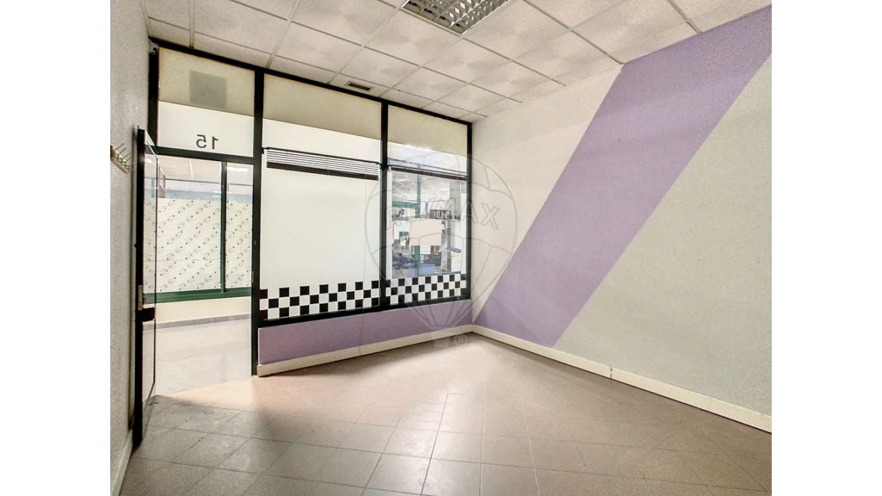 Loja para Venda em Agualva e Mira-Sintra Foto 10