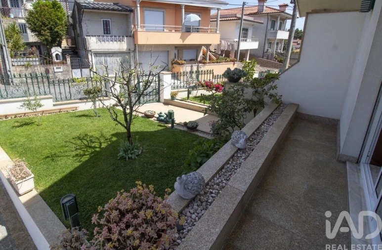 Moradia T3 para Venda em Ribeirão Foto 23