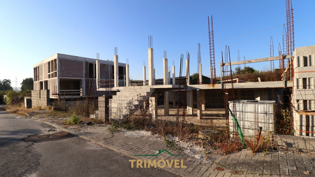 Moradia T4 para Venda em São Roque Foto 18