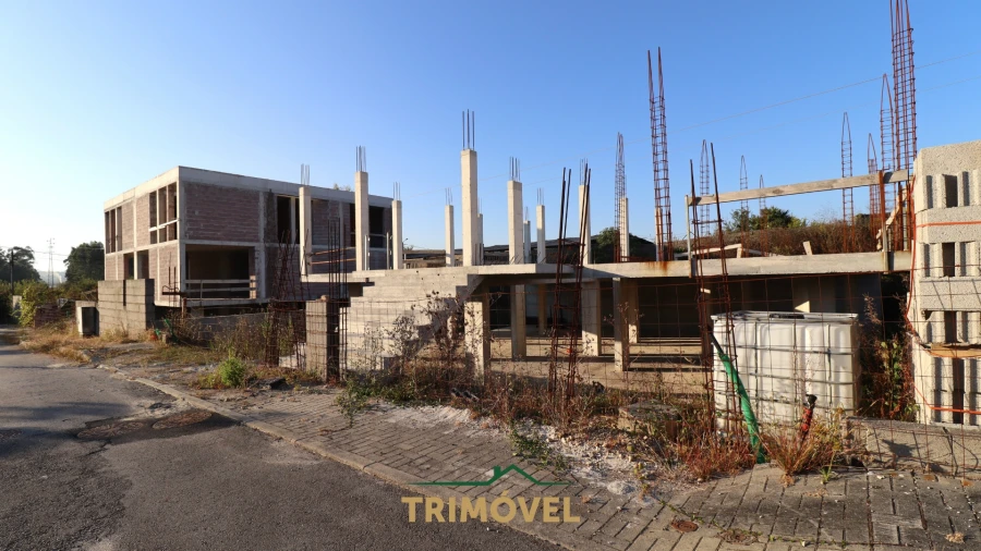 Moradia T4 para Venda em São Roque Foto 18