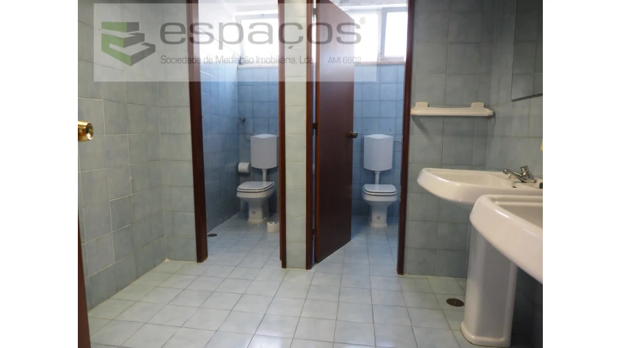 Escritório para Arrendamento em Santa Iria de Azoia, São João da Talha e Bobadela Foto 5