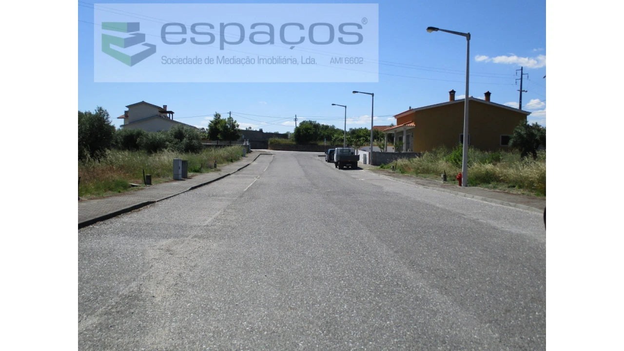 Terreno para Venda em Escalos de Cima e Lousa Foto 5