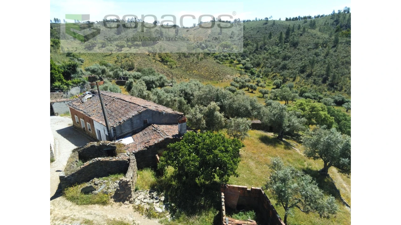 Moradia para Venda em Fratel Foto 1