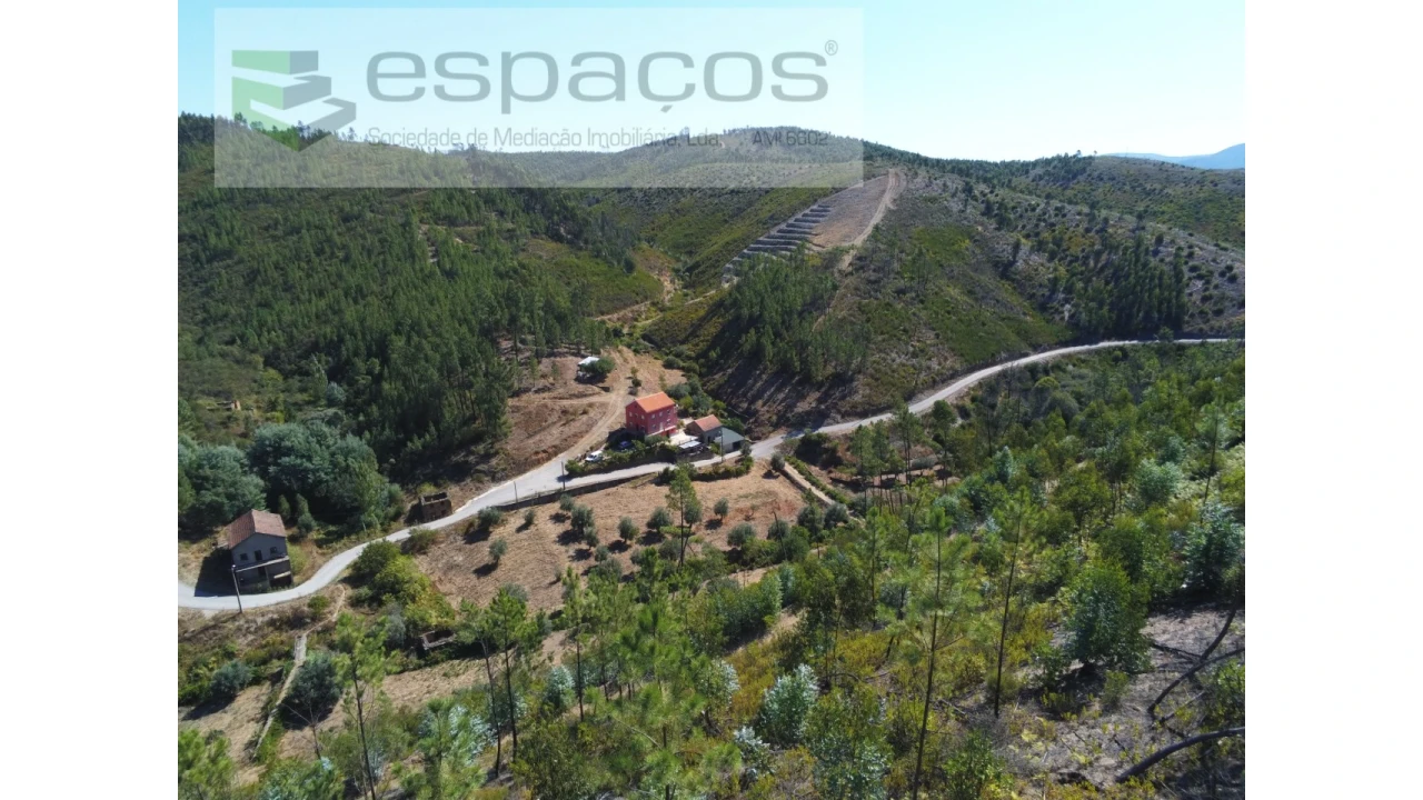 Quinta T8 para Venda em Cambas Foto 3