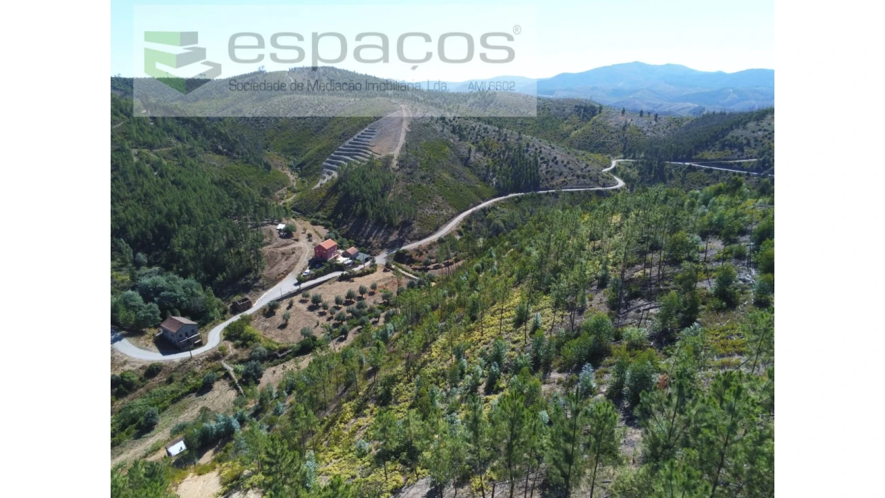 Quinta T8 para Venda em Cambas Foto 6