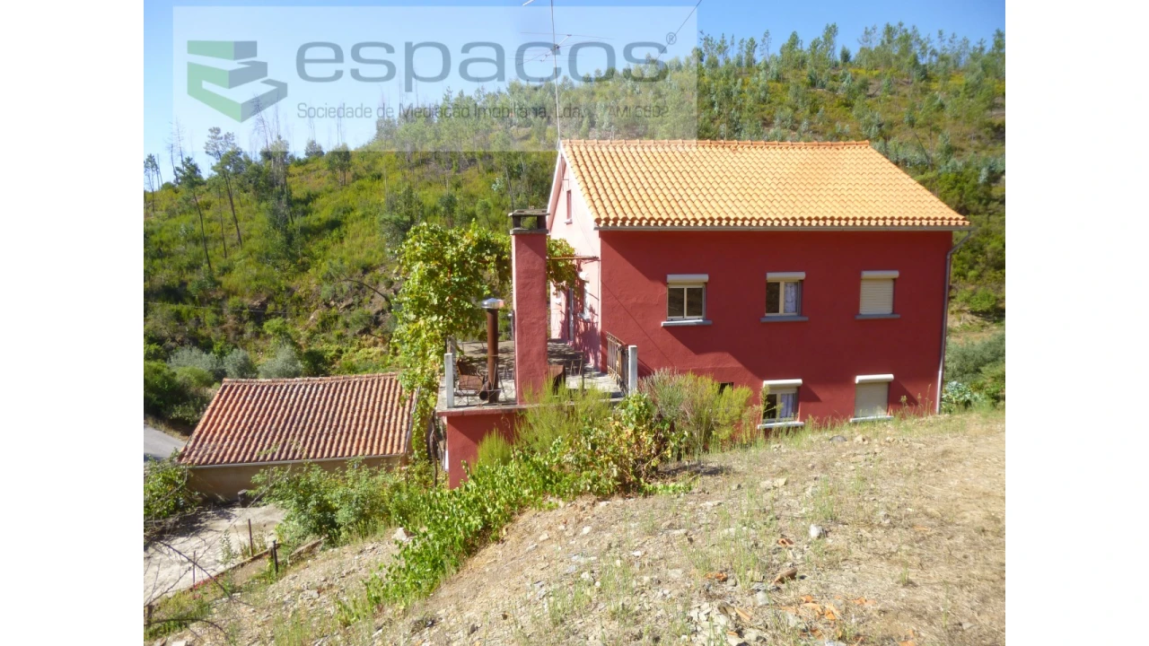 Quinta T8 para Venda em Cambas Foto 16