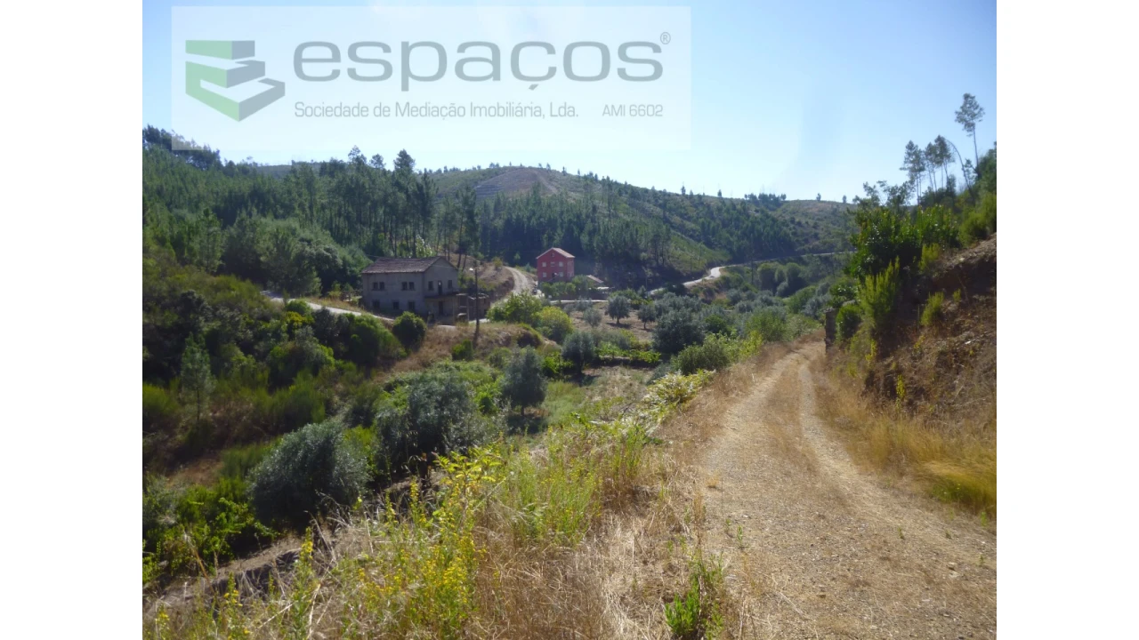 Quinta T8 para Venda em Cambas Foto 21