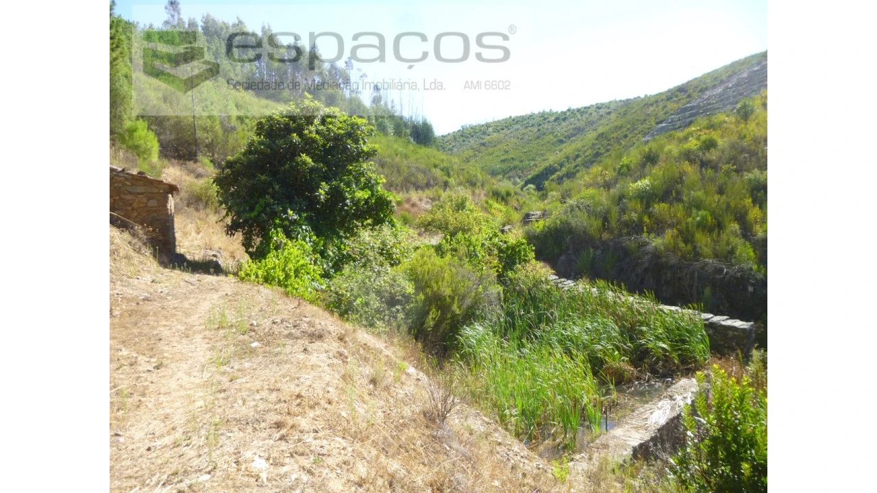 Quinta T8 para Venda em Cambas Foto 33