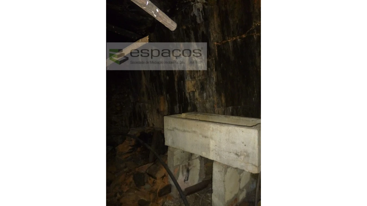 Quinta T8 para Venda em Cambas Foto 35