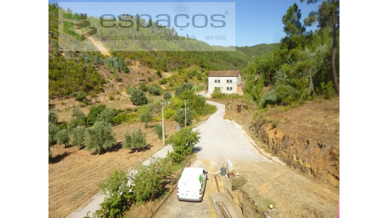 Quinta T8 para Venda em Cambas Foto 50