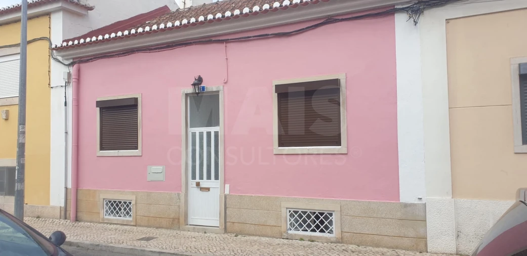 Moradia T4 para Venda em Falagueira-Venda Nova Foto 2