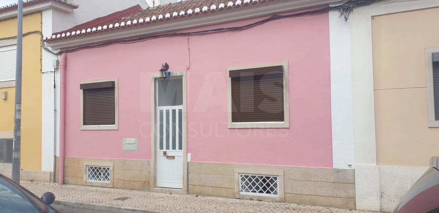 Moradia T4 para Venda em Falagueira-Venda Nova Foto 2