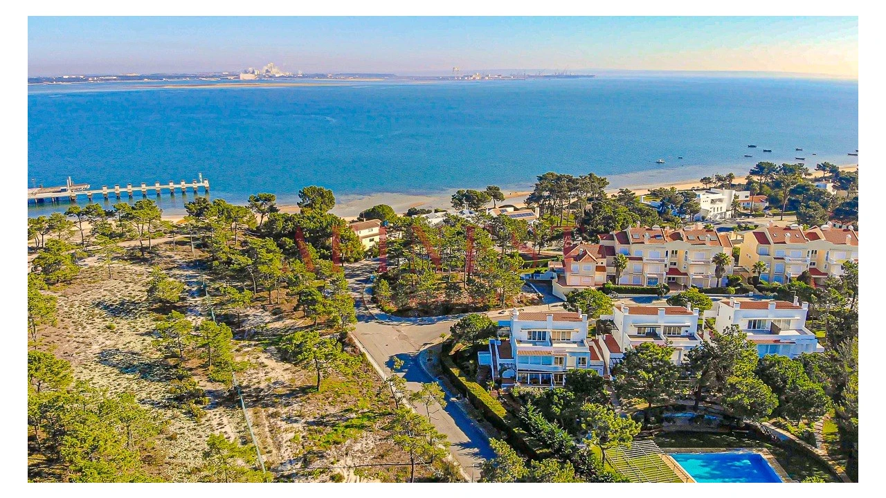 Moradia T4 para Venda em Comporta Foto 49