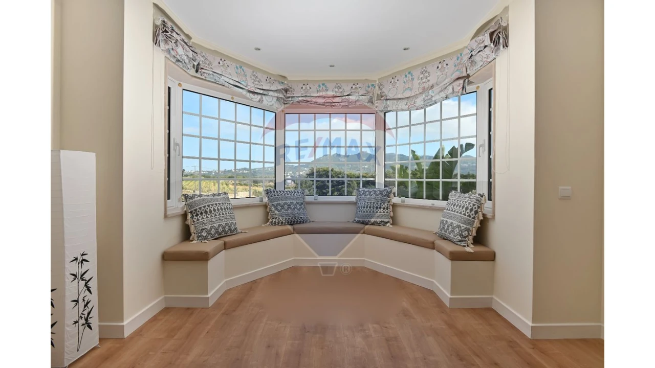 Moradia T6 para Venda em Santa Maria e São Miguel, São Martinho, São Pedro Penaferrim Foto 20