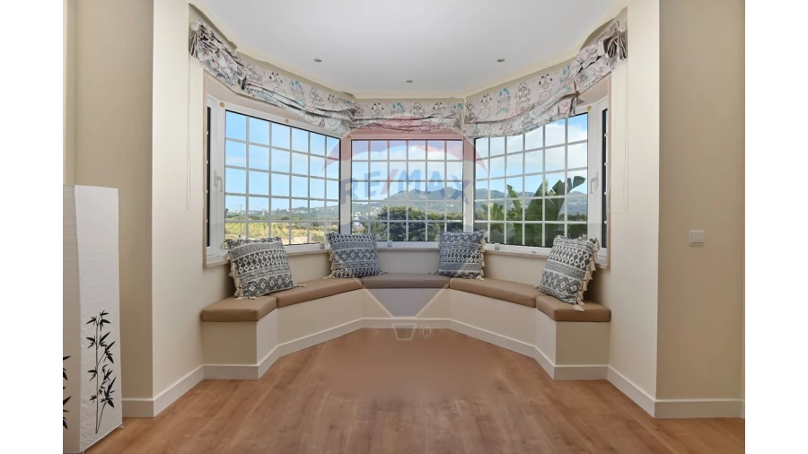 Moradia T6 para Venda em Santa Maria e São Miguel, São Martinho, São Pedro Penaferrim Foto 20