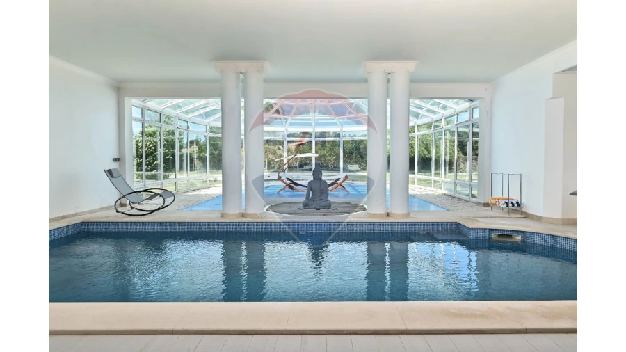 Moradia T6 para Venda em Santa Maria e São Miguel, São Martinho, São Pedro Penaferrim Foto 11