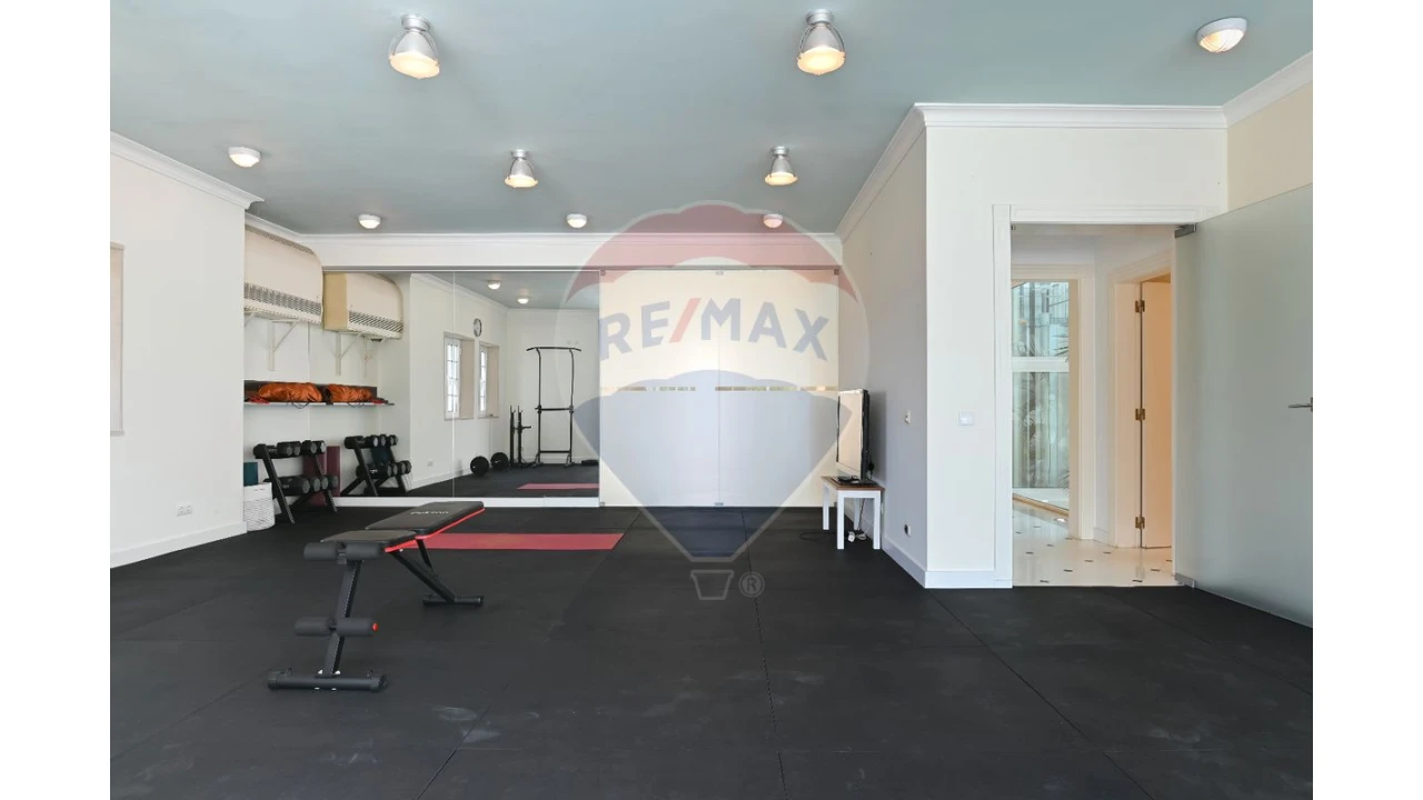 Moradia T6 para Venda em Santa Maria e São Miguel, São Martinho, São Pedro Penaferrim Foto 26