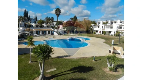 Apartamento T2 para Venda em Albufeira e Olhos de Água