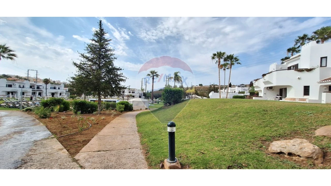 Apartamento T2 para Venda em Albufeira e Olhos de Água Foto 9