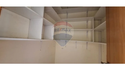 Loja para Venda em Albufeira e Olhos de Água