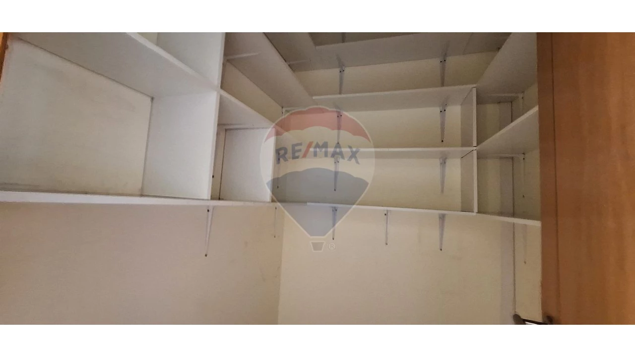 Loja para Venda em Albufeira e Olhos de Água Foto 6