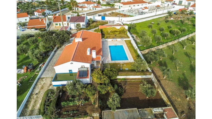 Quinta T4 para Venda em Terrugem e Vila Boim Foto 5