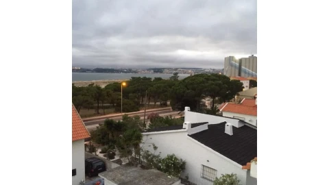 Moradia T5 para Venda em Caparica e Trafaria