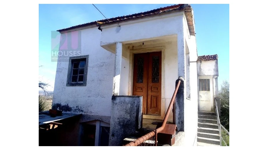 Moradia T0 para Venda em Freixianda, Ribeira do Fárrio e Formigais Foto 2