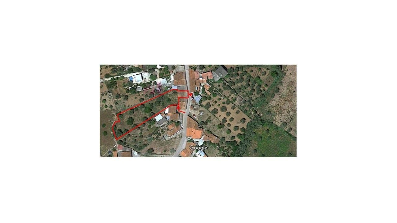 Moradia T0 para Venda em Casais e Alviobeira Foto 1
