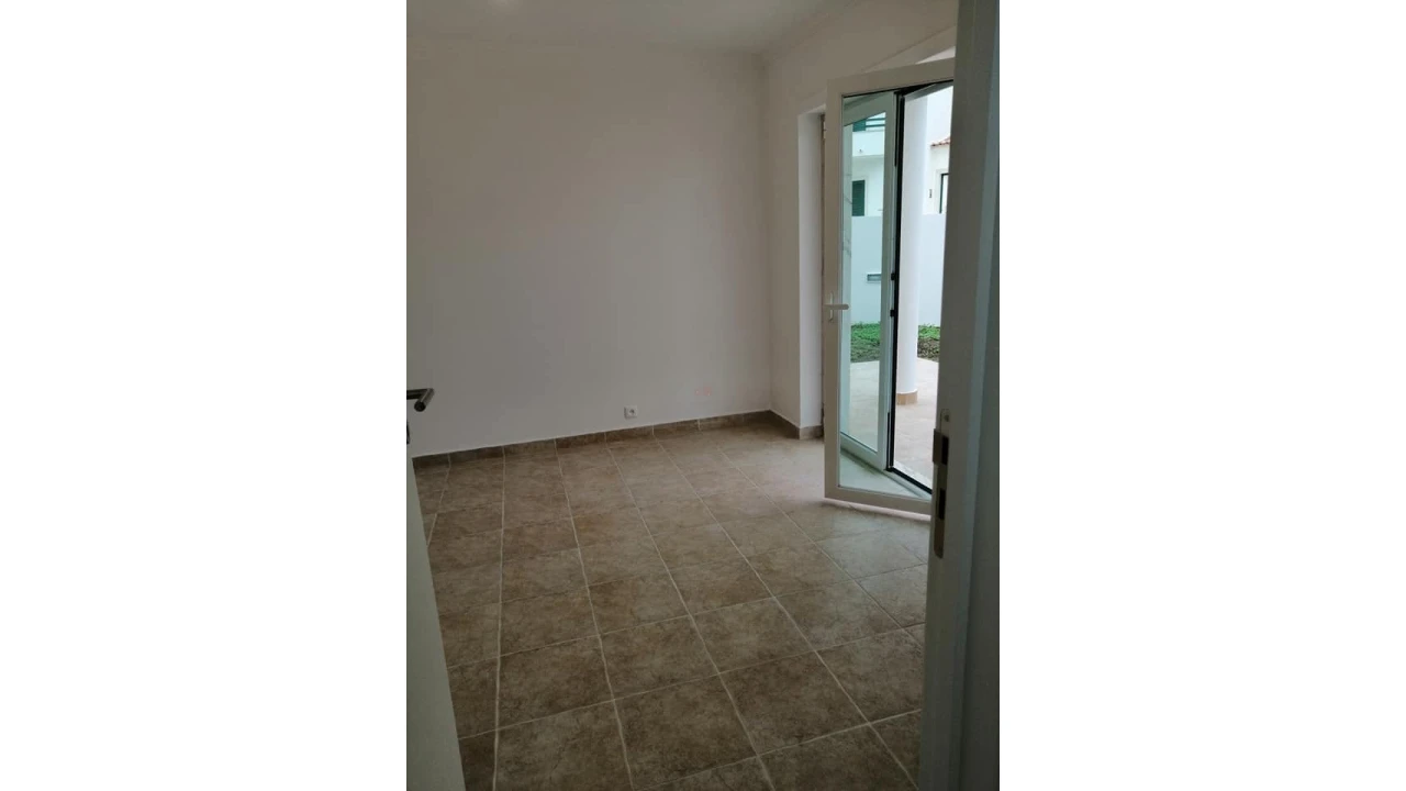 Moradia T3 para Venda em Ericeira Foto 9