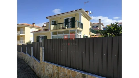 Moradia T5 para Venda em Ericeira
