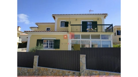 Moradia T5 para Venda em Ericeira