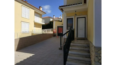 Moradia T5 para Venda em Ericeira